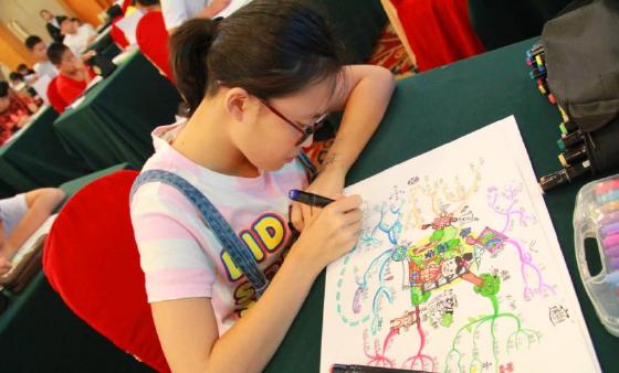 卓育英才，素质教育道路上行走的思考者