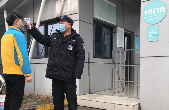 对返京人员分层管理 智能手段构筑家门口防线