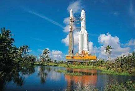 长征五号B火箭运抵发射场 计划4月下旬首飞