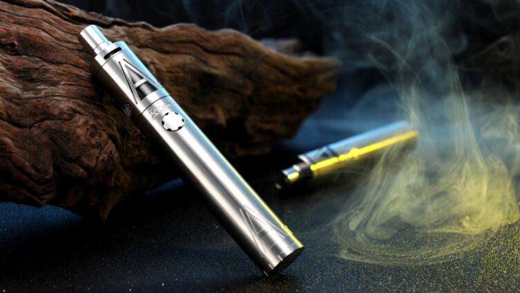 专家呼吁将电子烟纳入公共场所禁烟范围