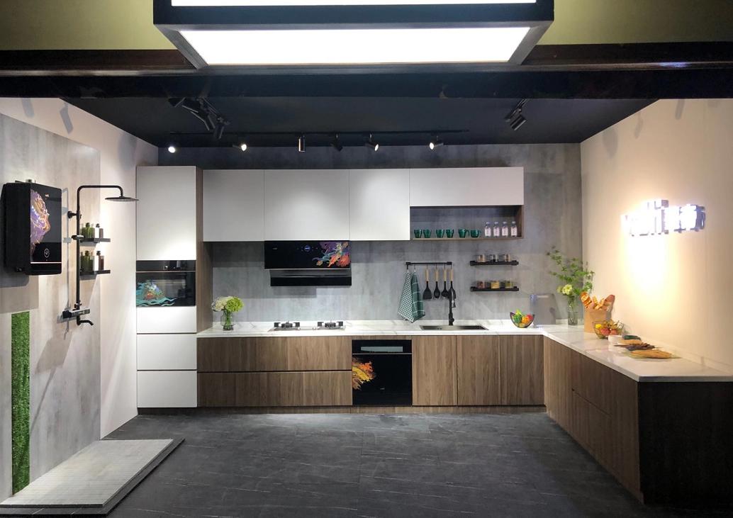 华帝国潮新品亮相敦煌“烟火·相融国风文化盛典”