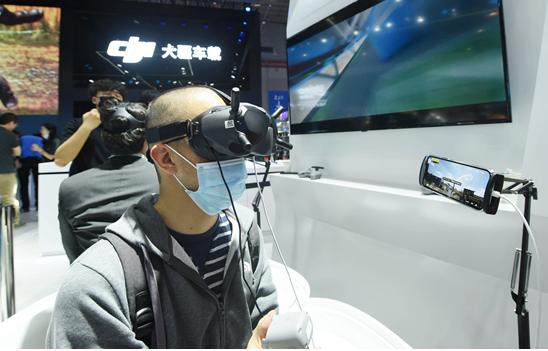 跨界造车集体起跑：新玩家“新”在哪?