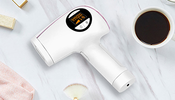 年轻人撑起脱毛仪市场，但医疗器械“家用化”需谨慎