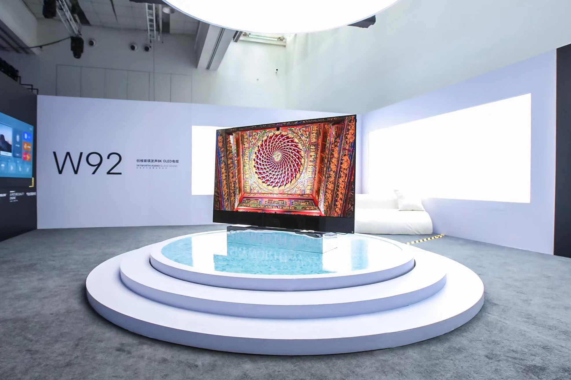 预估 2022 年电视出货量将达 2.17 亿台，高端市场竞争白热化