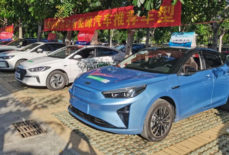 新能源汽车“驶”进乡村，有哪些堵点？