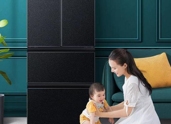 法式冰箱打破了传统对开门冰箱冷藏室与冷冻室左右分裂的格局