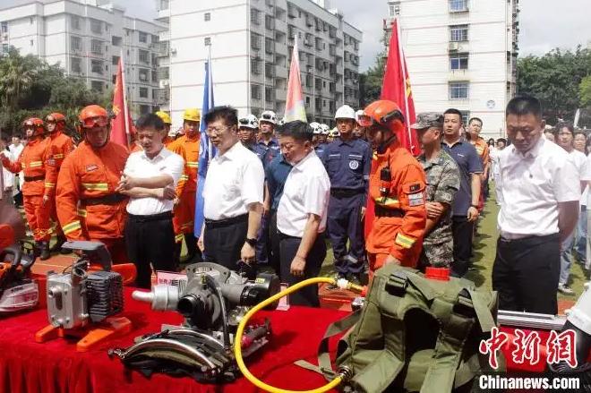 智能化装备亮相抗震救灾演练一线