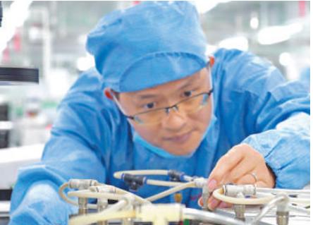 当传统产业工人遇到“数智化转型”