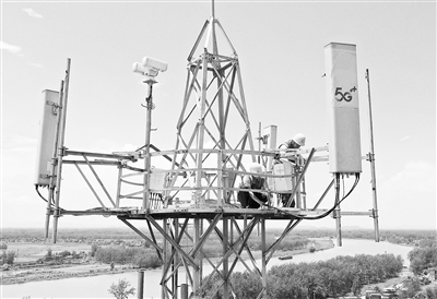 仿生超疏液涂层 可解决5G天线罩“雨衰效应”