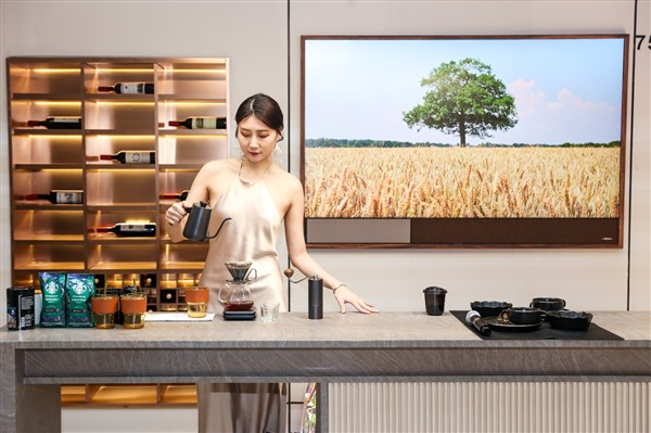 高端化、大屏化、家居化，海信电视引领高端消费趋势