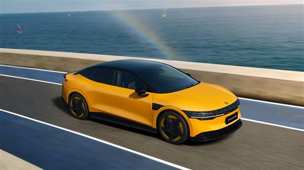 售价20.99万元起，极氪007正式上市开创纯电豪华轿车新标杆