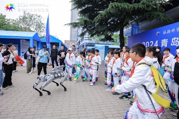 青岛市南：走进科技周 “零距离”感受科技魅力