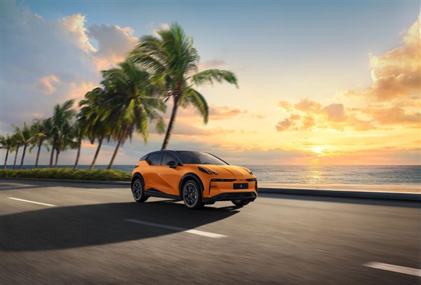 小车之王！2025款极氪X 17.9万元焕新上市 