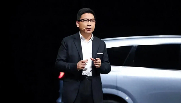 余承东揭秘“25亿元转让问界”：国家法规要求