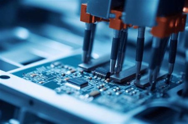 1—7月我国规上电子信息制造业增加值同比增长13.4％