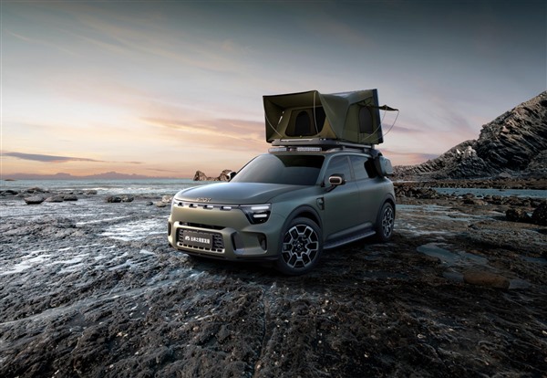 smart全球灵感定制中⼼正式启动，提供专属定制化服务，助力密友灵感落地成真