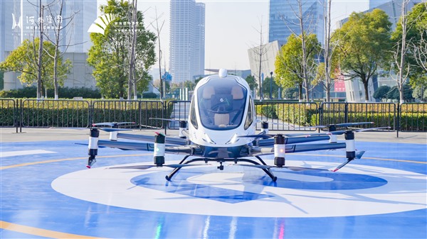 从“空中飞”到“落地用”：低空经济的崛起之路