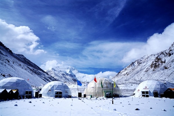 太阳雨空气能采暖机连续2年成功入驻珠峰极境