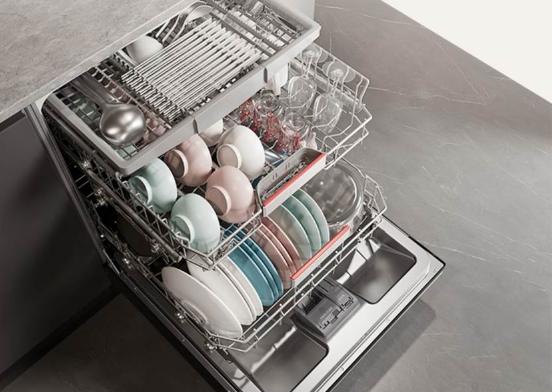 博世家电专利沸石烘干全新升级，进阶实现餐具除菌级干燥