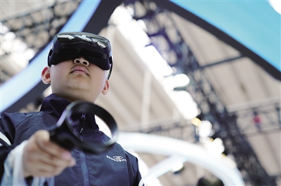 AI眼镜赛道火热 新品迭代加速