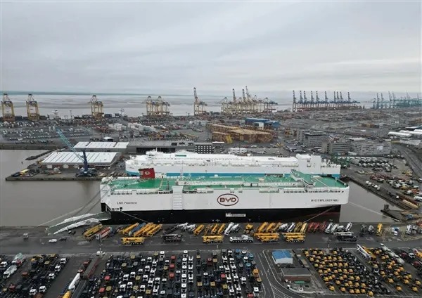 比亚迪连续四季度力压特斯拉 提前锁定全球电动车销冠