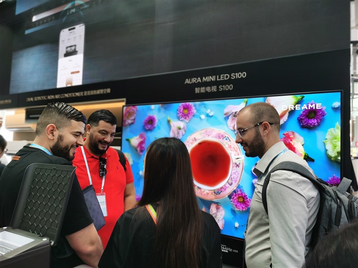 追觅电视S100和V3000广交会引发围观 Aura Mini LED技术成焦点
