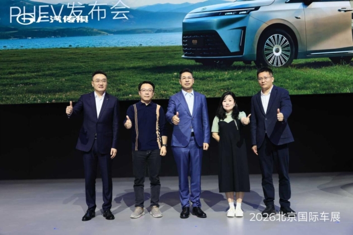 智享MPV世家全新力作 全新一代传祺向往E8 P...